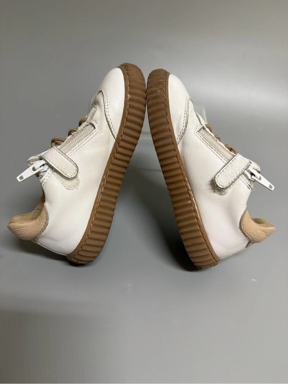 BLUBLONC TODDLER WHITE BEAR SNEAKERS Sz 27 US 10